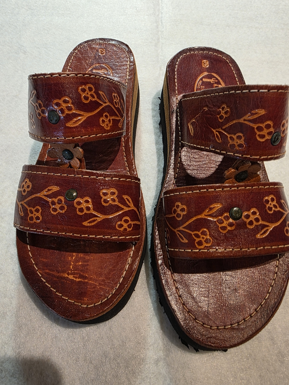 Women's Leather Sandals - Picture 2 of 6